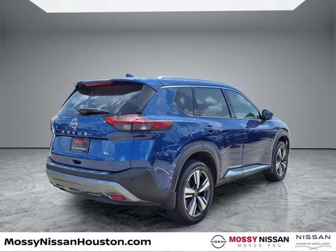 Used 2023 Nissan Rogue SL w/ SL Premium Package FWD image 7