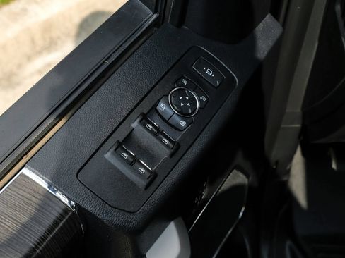 Used 2021 Ford F250 Lariat AWD/4WD image 47