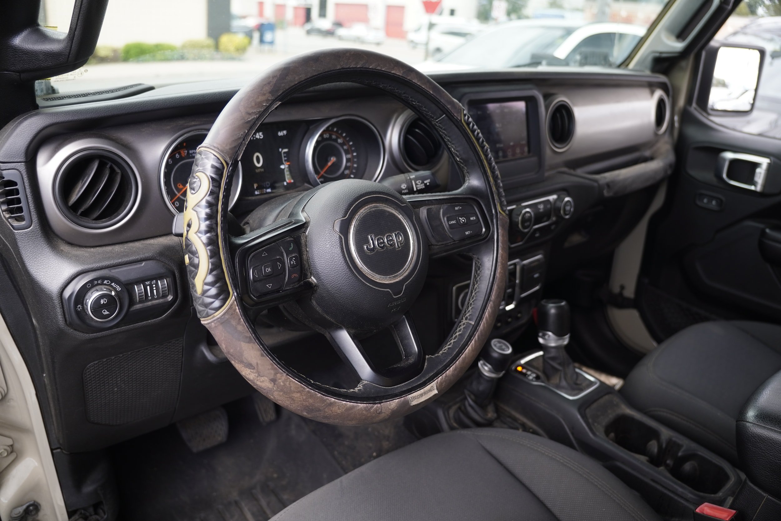 Used 2020 Jeep Gladiator Sport w/ Quick Order Package 24S AWD/4WD image 3