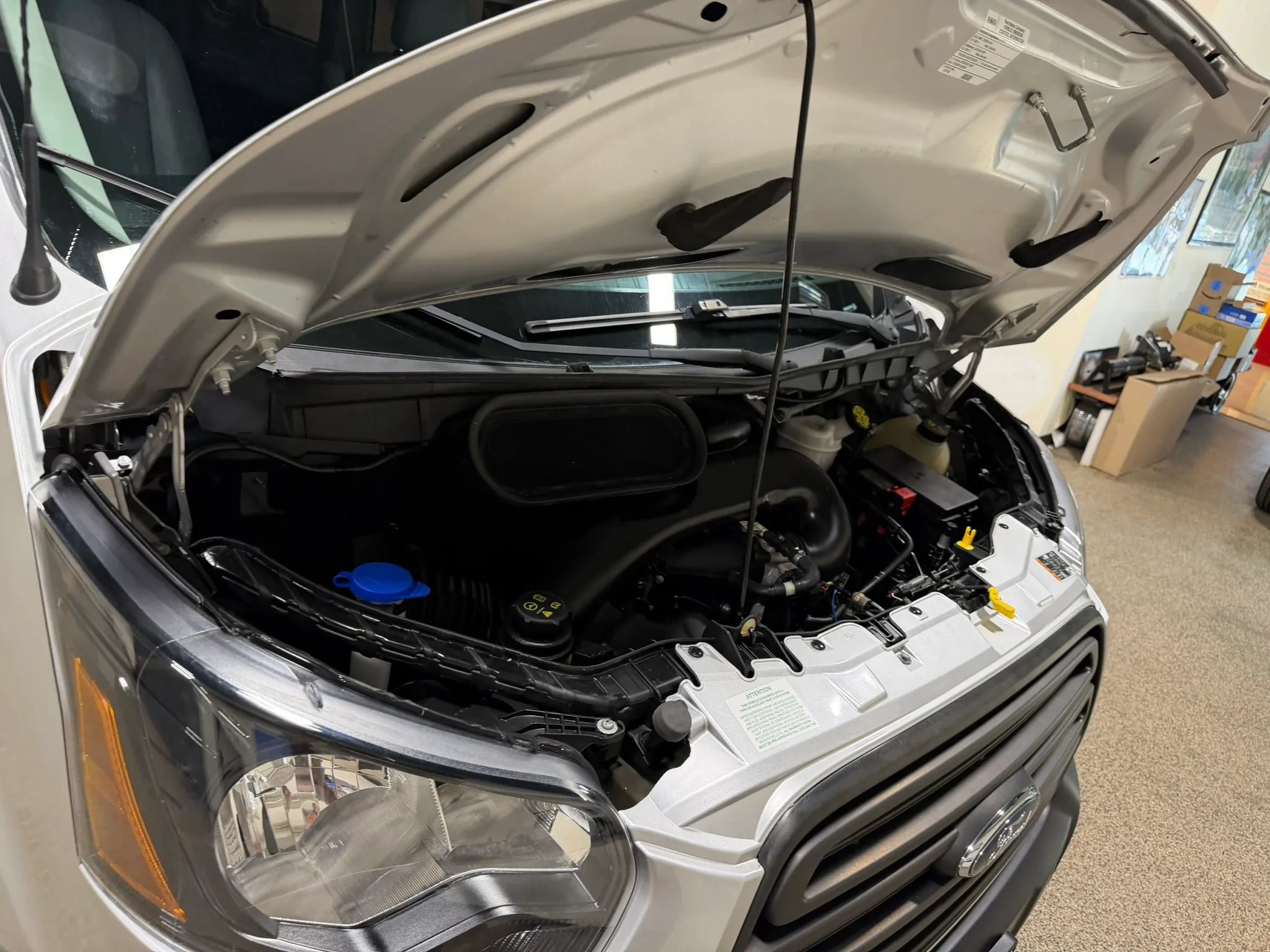 Used 2019 Ford Transit 250 148 Medium Roof RWD image 59