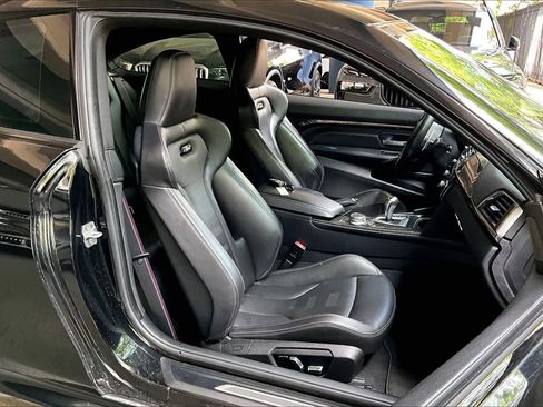 Used 2020 BMW M4 Coupe w/ Competition Package RWD image 8