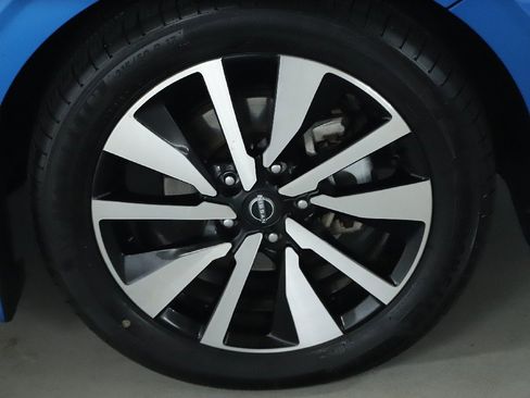 Certified 2024 Nissan Sentra SV w/ SV Premium Package image 10