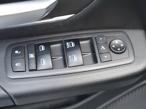 Used 2019 RAM 1500 Big Horn AWD/4WD image 17