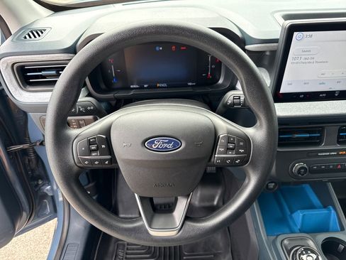 Used 2025 Ford Maverick XLT image 14