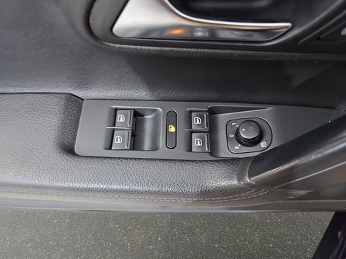 Used 2012 Volkswagen CC Sport FWD image 28