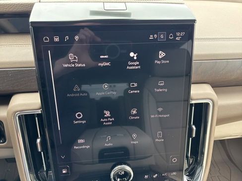 New 2026 GMC Yukon Denali w/ LPO, Floor Liner Package image 8