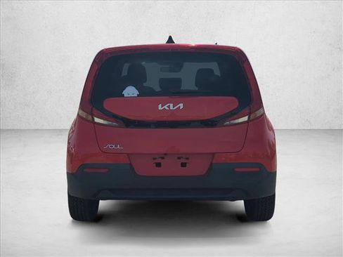 Used 2022 Kia Soul LX w/ Technology Package FWD image 6