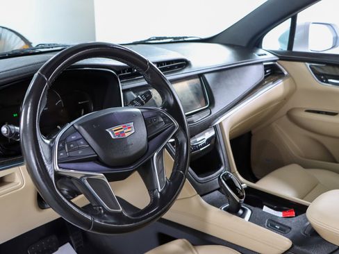 Used 2018 Cadillac XT5 FWD w/ LPO, Wheel Lock Package image 23