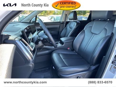 Certified 2025 Kia Sorento S image 15