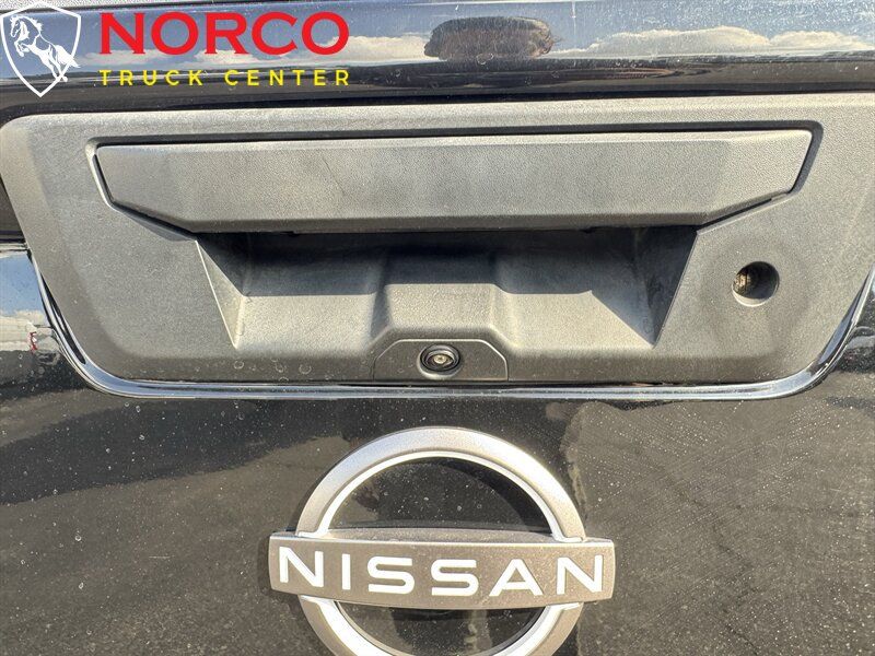 Used 2022 Nissan Frontier SV RWD image 13