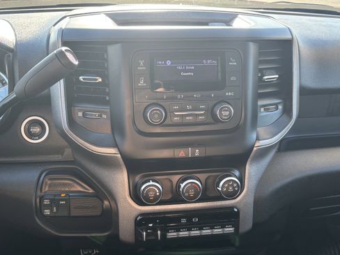 Used 2020 RAM 5500 Tradesman w/ Chrome Appearance Group AWD/4WD image 10
