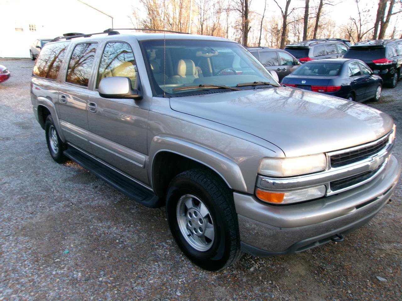 Used 2001 Chevrolet Suburban LT w/ LT Preferred Equipment Group RWD image 10