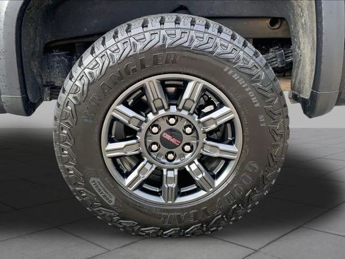 Used 2026 GMC Sierra 1500 AT4X AWD/4WD image 10