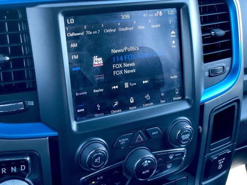 Used 2018 RAM 1500 Sport w/ Hydro Blue Sport Package AWD/4WD image 27