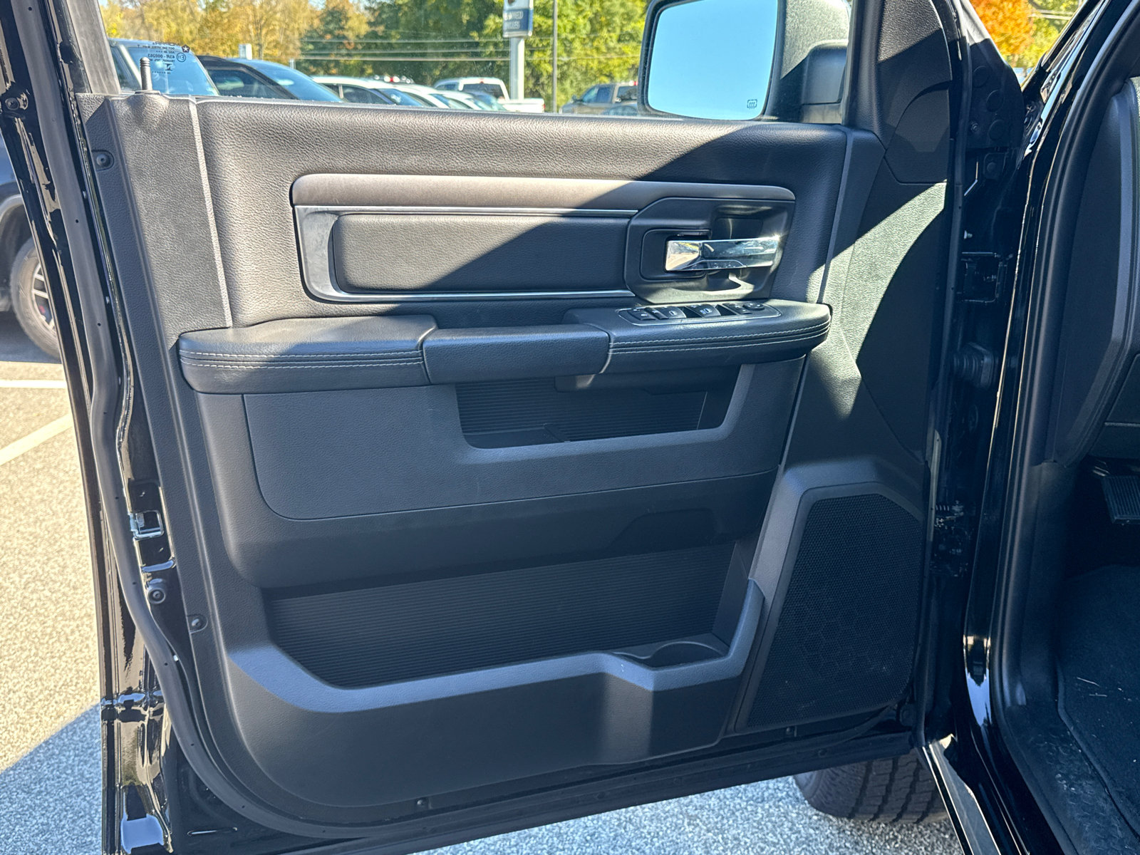 Used 2024 RAM 1500 Warlock w/ Electronics Group AWD/4WD image 9