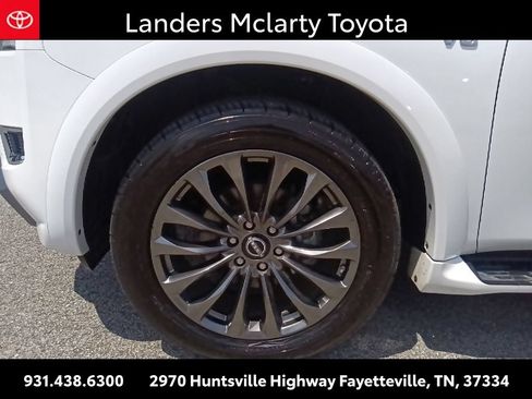Used 2022 Nissan Armada Platinum w/ Captain's Chairs Package RWD image 10