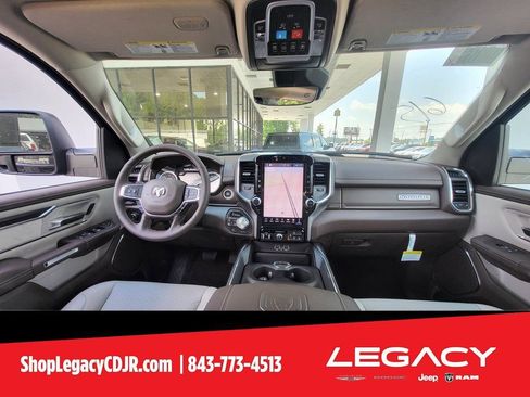 New 2025 RAM 1500 Laramie w/ Trailer Tow Group AWD/4WD image 15