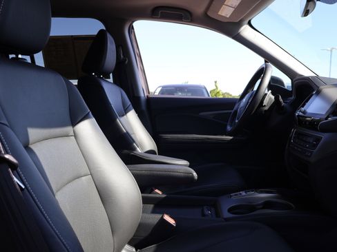 Used 2023 Honda Ridgeline RTL image 8