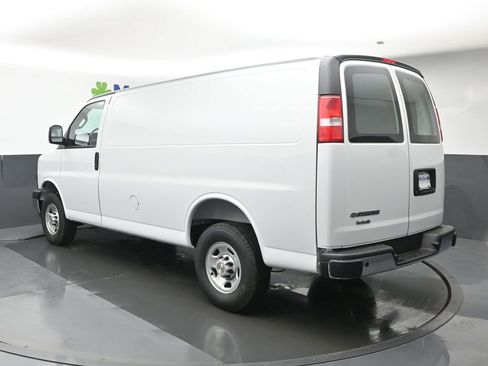 New 2026 Chevrolet Express 2500 w/ Driver Convenience Package RWD image 18