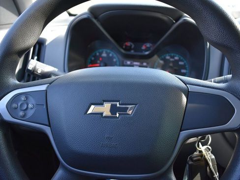 Used 2018 Chevrolet Colorado W/T w/ WT Convenience Package image 17