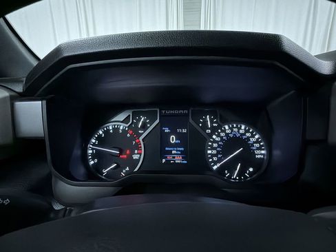 Used 2025 Toyota Tundra SR5 AWD/4WD image 10
