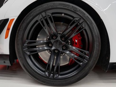 Used 2023 Chevrolet Camaro ZL1 RWD image 41