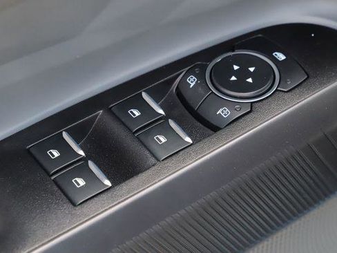 New 2026 Ford Maverick XL AWD/4WD image 17