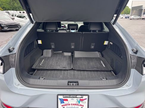 Used 2025 Ford Mustang Mach-E Premium AWD/4WD image 45