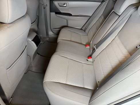 Used 2017 Toyota Camry LE image 20