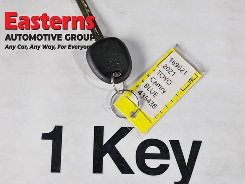 Used 2021 Toyota Camry SE FWD image 25