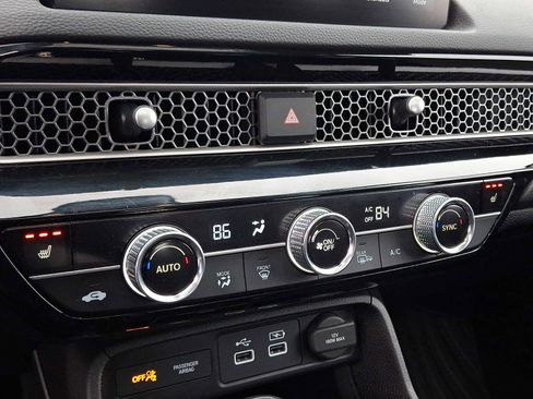 Certified 2024 Honda Civic Touring image 17