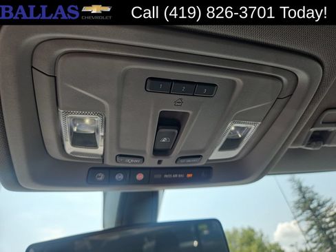 Certified 2022 Chevrolet Silverado 1500 RST w/ Redline Edition AWD/4WD image 23