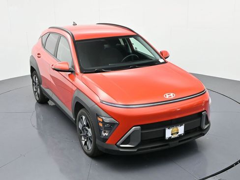 Used 2024 Hyundai Kona SEL image 16