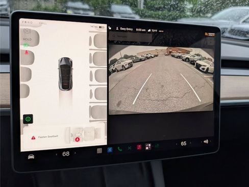 Used 2022 Tesla Model Y Long Range AWD/4WD image 29