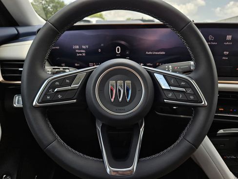 New 2025 Buick Envision Avenir image 8