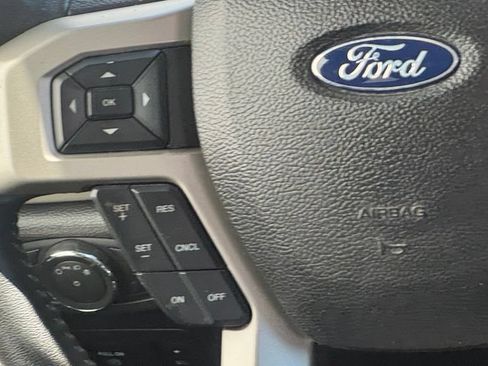 Used 2019 Ford F150 Lariat w/ Trailer Tow Package AWD/4WD image 18
