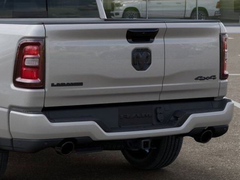 New 2026 RAM 1500 Laramie AWD/4WD image 13