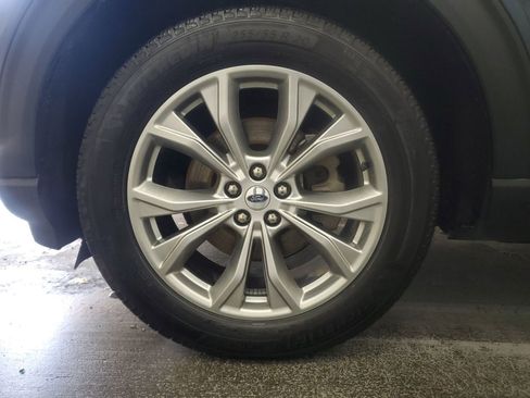 Used 2023 Ford Explorer Limited AWD/4WD image 11