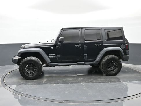 Used 2015 Jeep Wrangler Unlimited Sport w/ Quick Order Package 24S AWD/4WD image 9