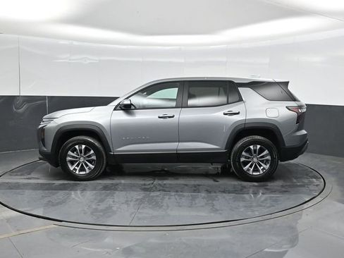 Used 2026 Chevrolet Equinox LT FWD image 9