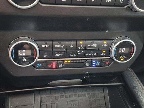 Used 2021 Ford Expedition King Ranch AWD/4WD image 34