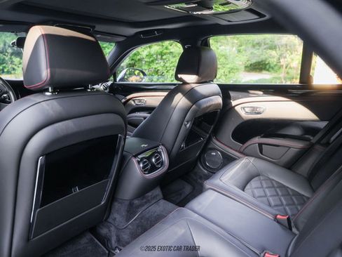 Used 2016 Bentley Mulsanne Speed RWD image 33