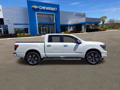 Used 2023 Nissan Titan Platinum Reserve w/ Moonroof Package AWD/4WD image 25
