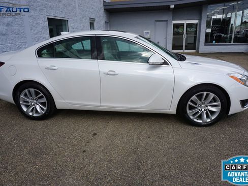 Used 2016 Buick Regal Premium w/ Driver Confidence Package #2 FWD image 6
