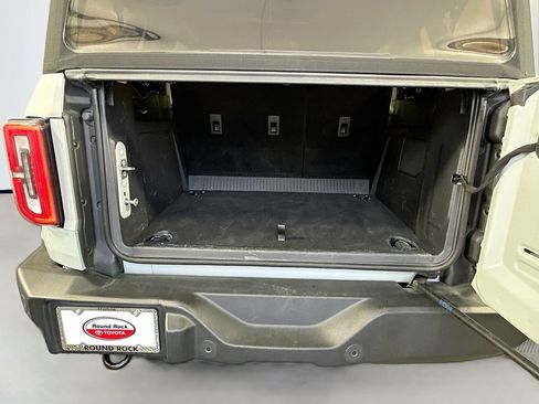 Used 2024 Ford Bronco Outer Banks AWD/4WD image 25