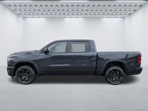 New 2026 RAM 1500 4x4 Crew Cab image 7