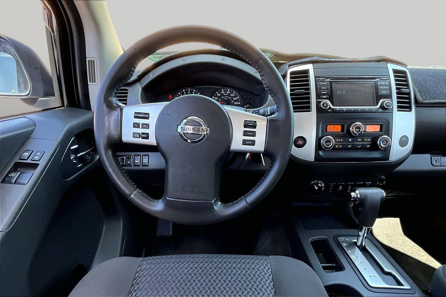 Used 2018 Nissan Frontier SV w/ Value Truck Package AWD/4WD image 5