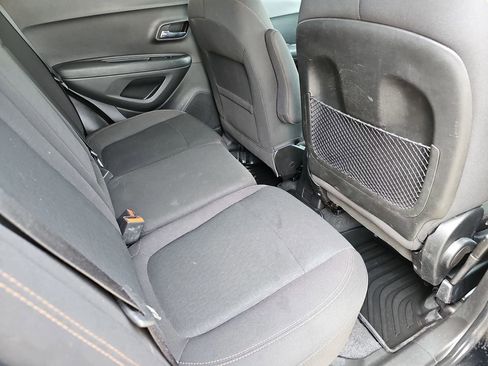 Used 2019 Chevrolet Trax LS w/ Tint and Cruise Package image 14