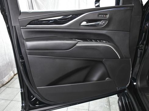 Used 2022 Cadillac Escalade Sport AWD/4WD image 9