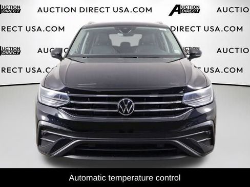 Used 2023 Volkswagen Tiguan SE FWD image 2